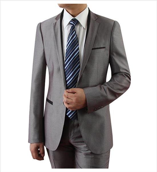 商務(wù)正裝是普通西服嗎?顏色和圖案怎樣搭配?